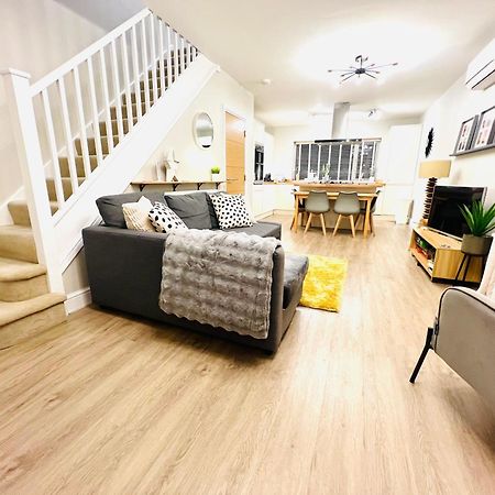 The Duplex Margate With Deck & Living Space Air Conditioning Buitenkant foto