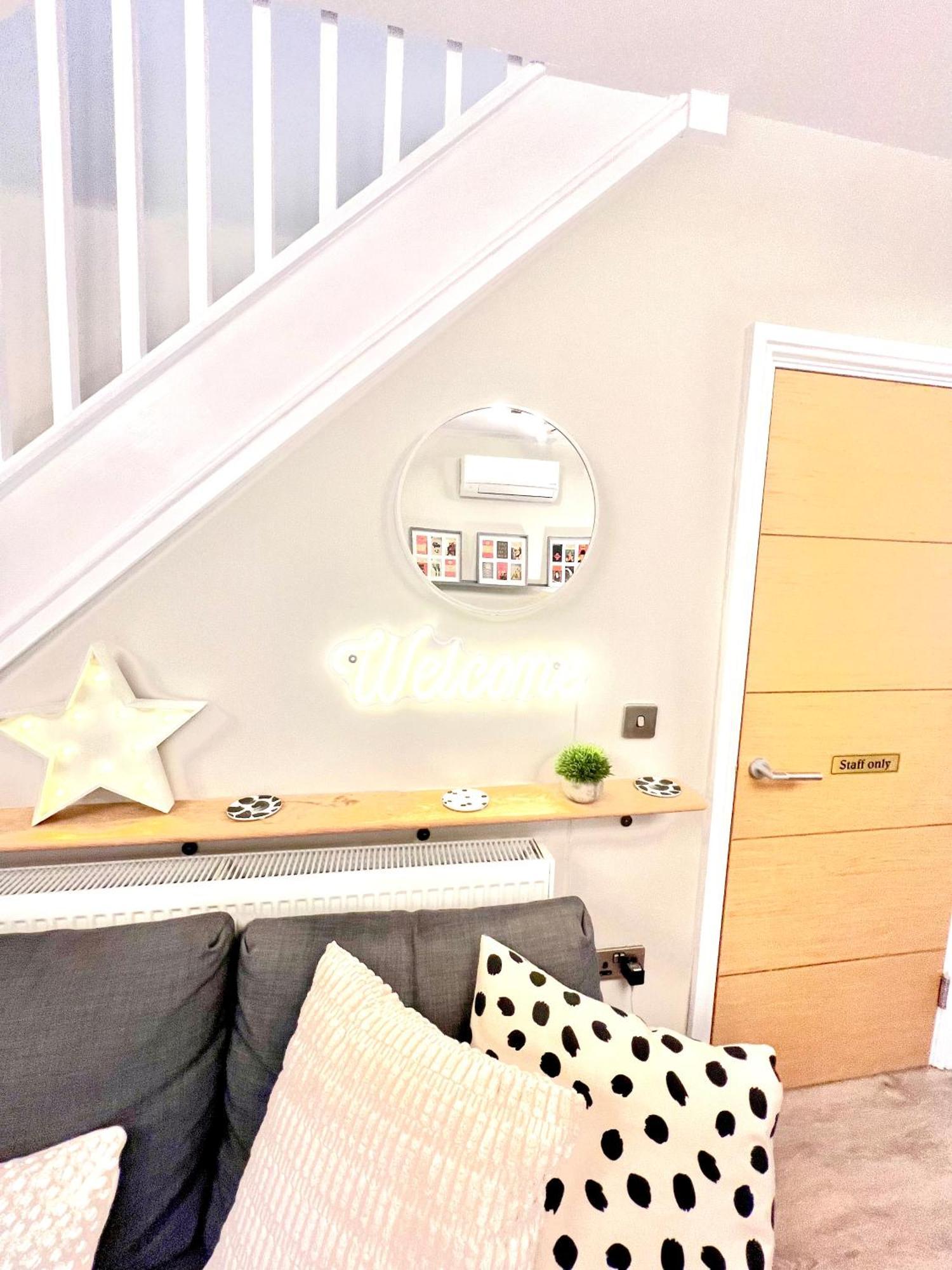 The Duplex Margate With Deck & Living Space Air Conditioning Buitenkant foto