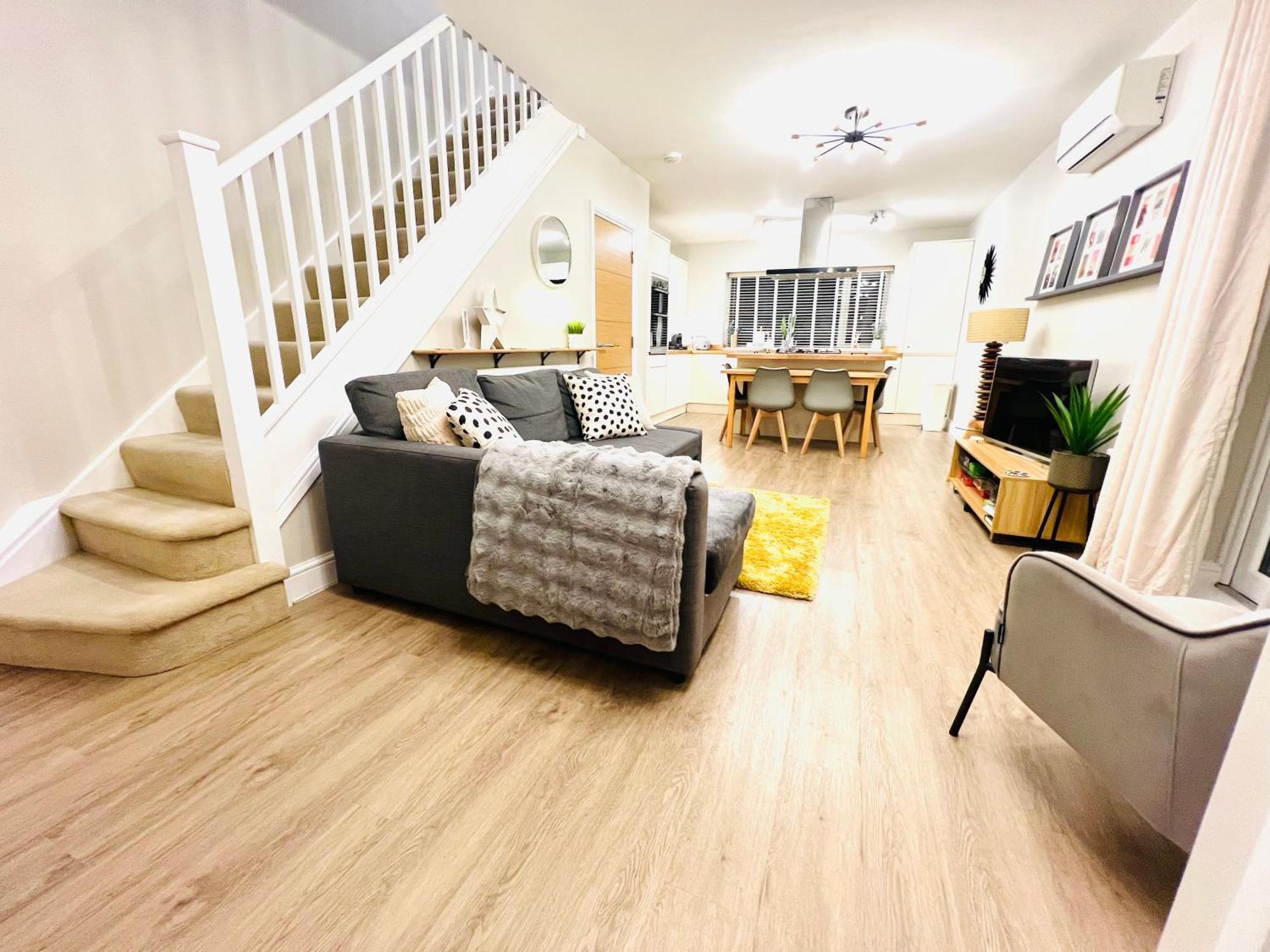 The Duplex Margate With Deck & Living Space Air Conditioning Buitenkant foto